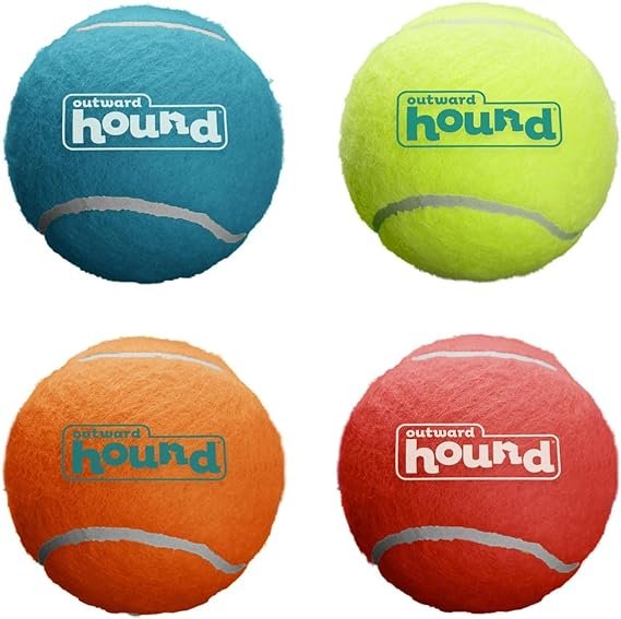 Squeaky Balls for Dogs. Outward Hound Squeaker Ballz Fetch Dog Toy, Medium, 4 Pack